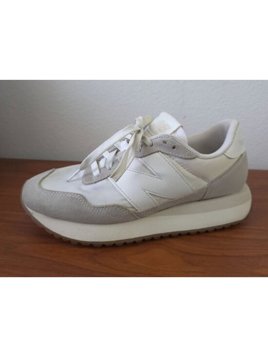 New Balance Shoes - New Balance 237 V1 Nimbus Cloud Off-White & Gray Sneakers 6M/7.5W - WS237NN